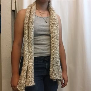 Knit scarf